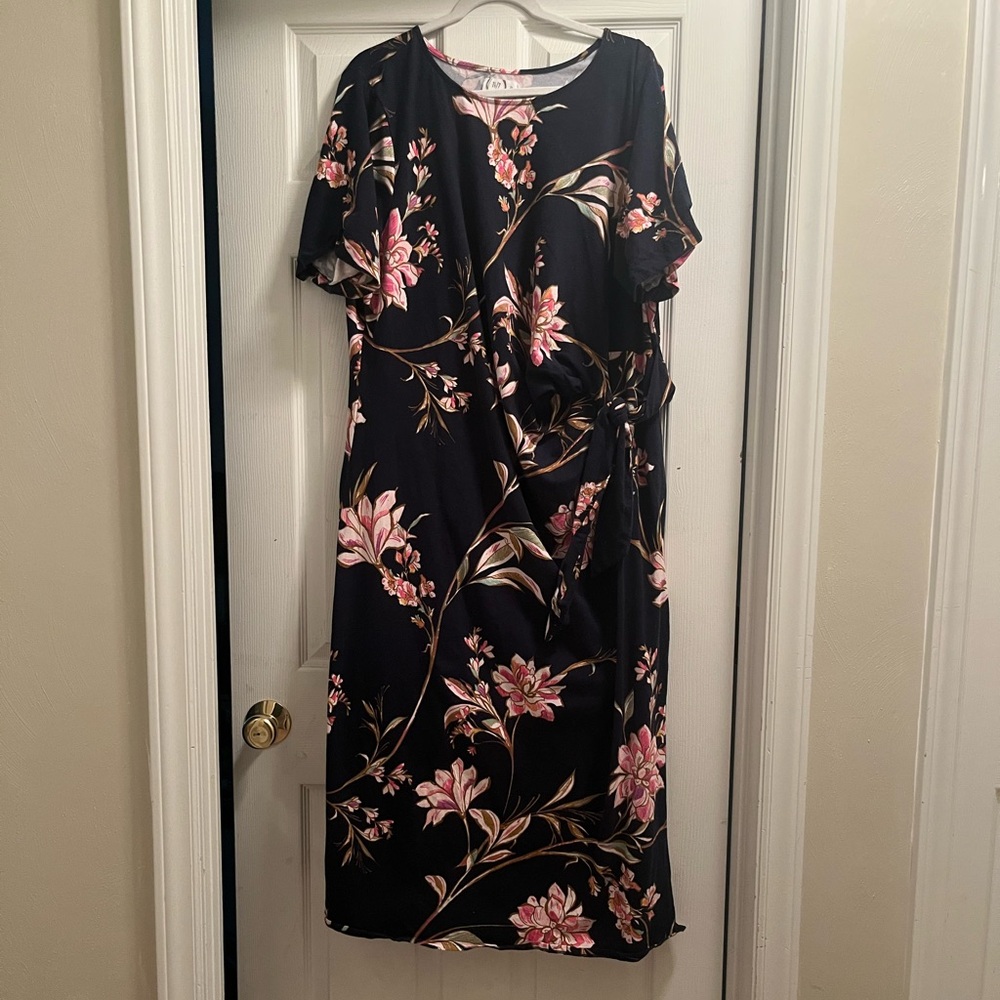 Maurices Plus Navy Blue Floral Midi Dress